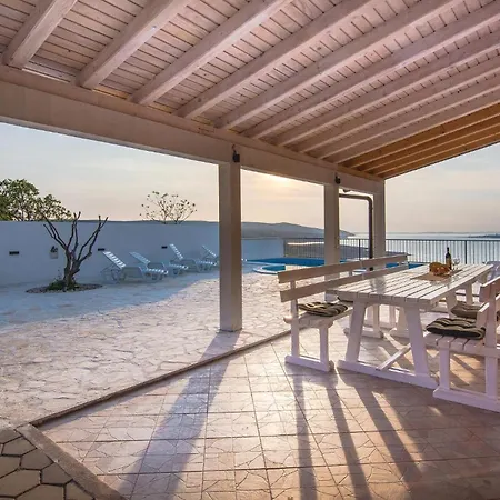 Gorgeous In * Rovanjska