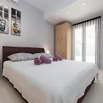度假居 Stunning In 洛瓦尼斯卡