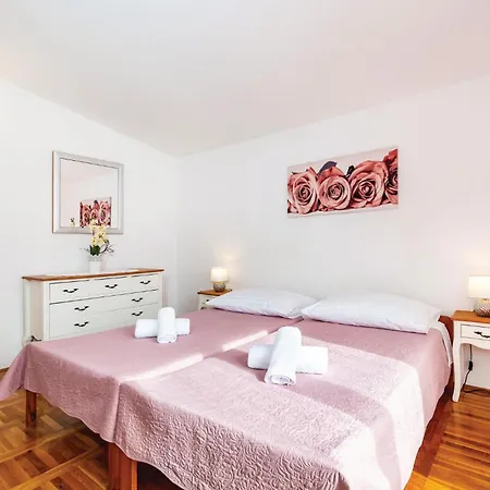 Gorgeous In 度假居 洛瓦尼斯卡