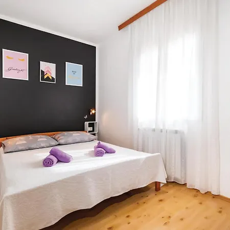 Gorgeous In * Rovanjska