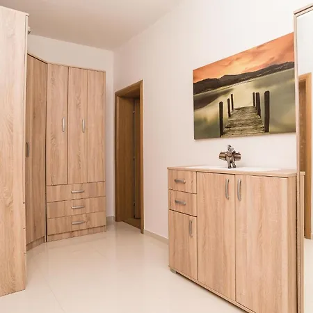 Gorgeous In * Rovanjska