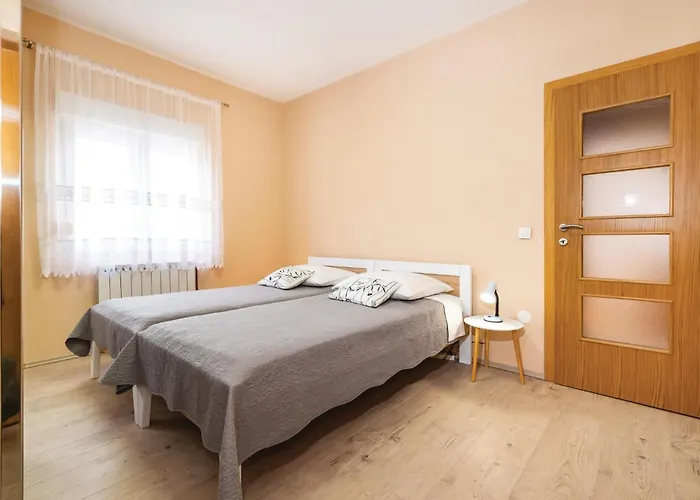 Gorgeous In Дом отдыха