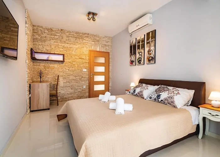 Gorgeous In Дом отдыха *